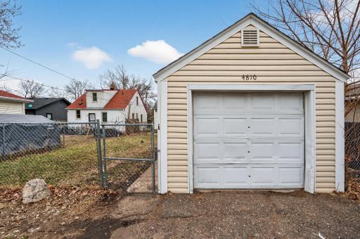 4810 Dupont Avenue N, Minneapolis, MN 55430