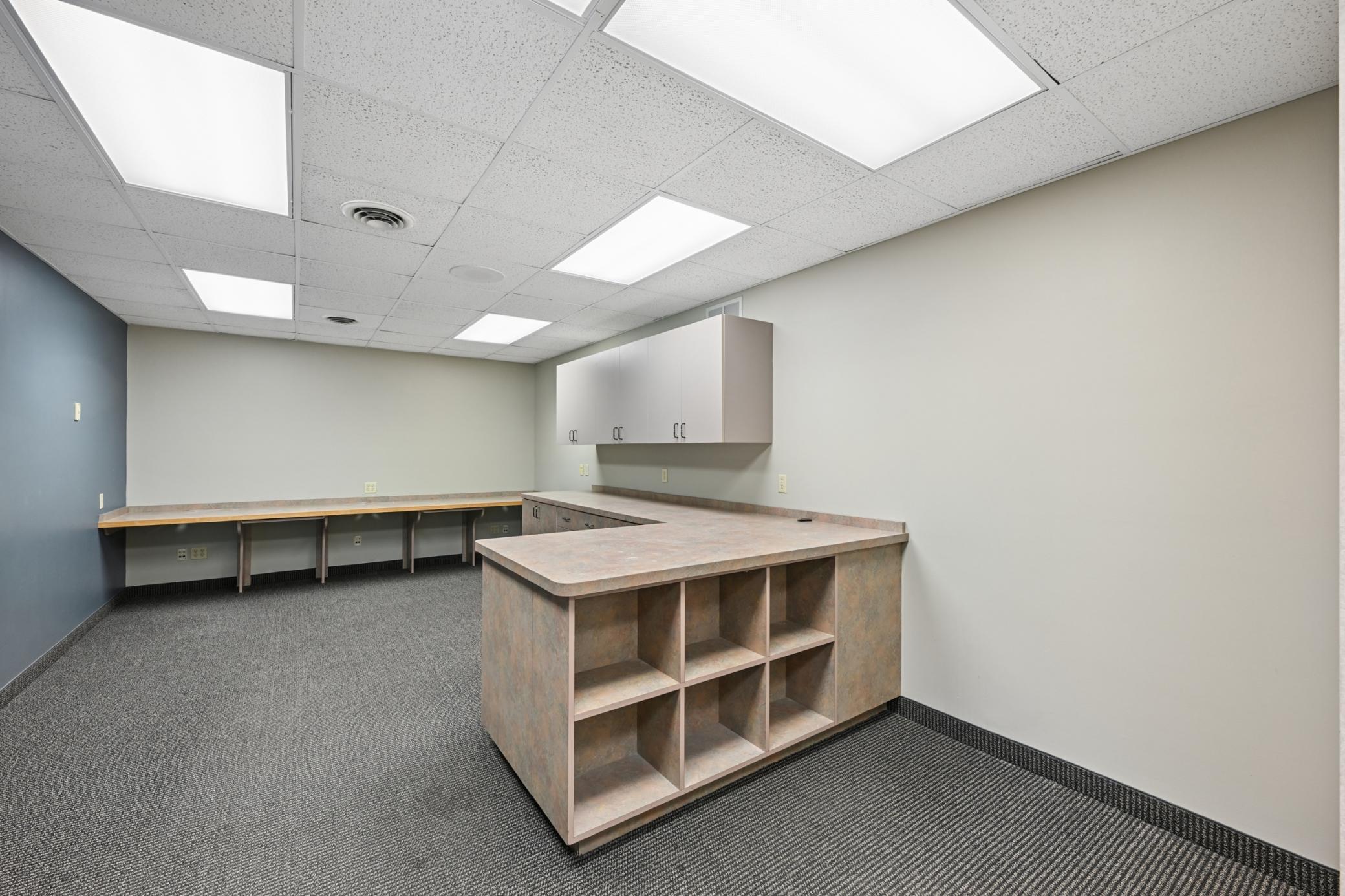 Large room potential use as a resource or break room. Lots of options to customize to your needs.