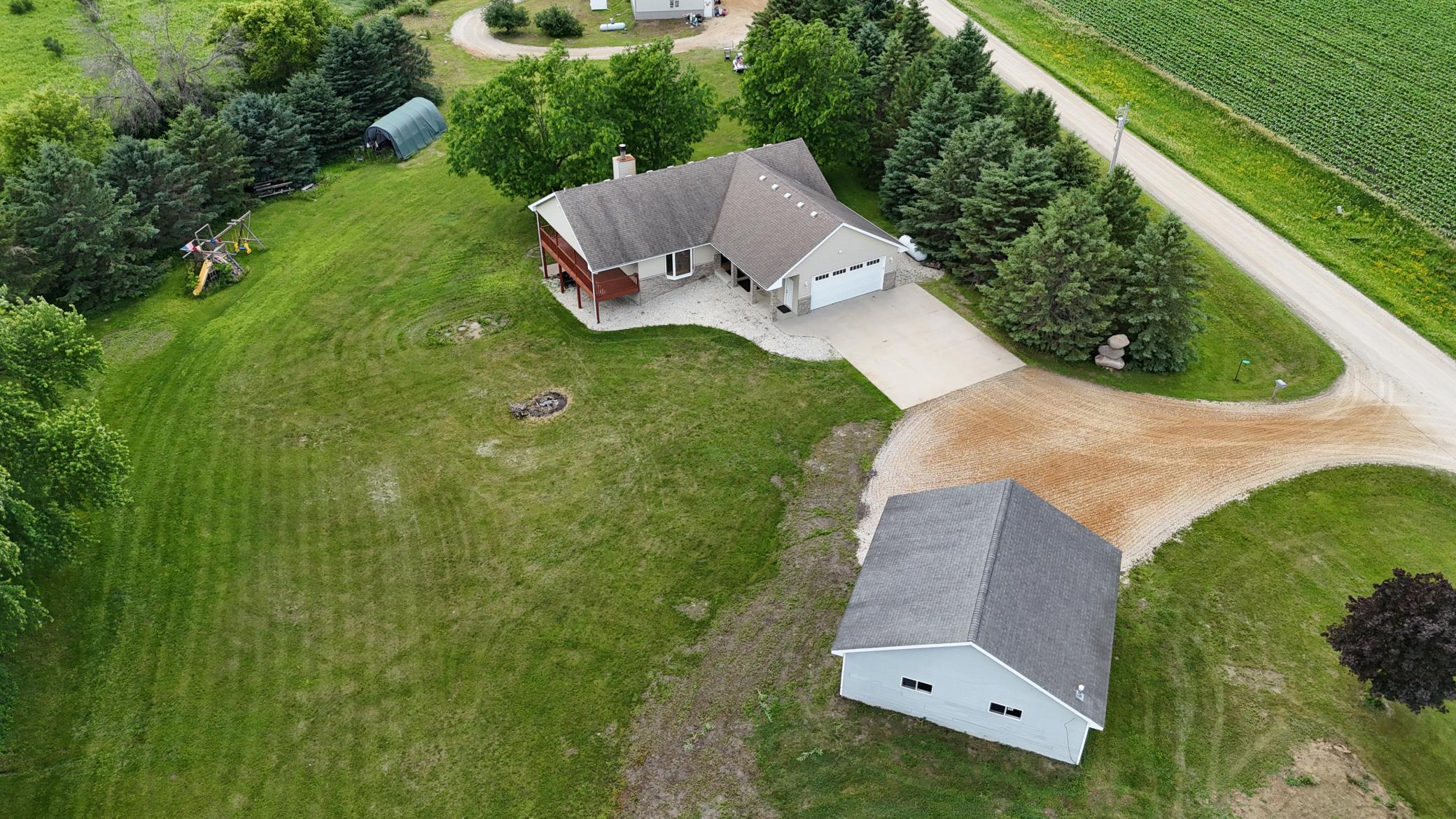 3 bed 3 bath home for sale on 7 acres 72329 320th St Racine MN 55967