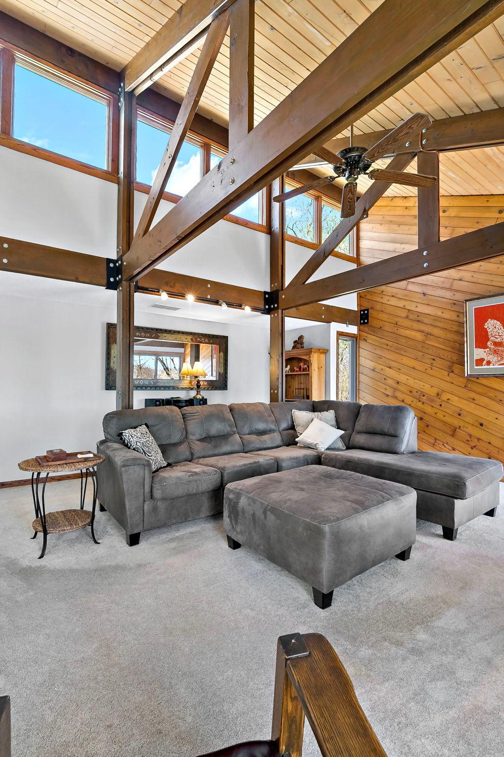 7481 Long Lake Rd, Willmar, MN