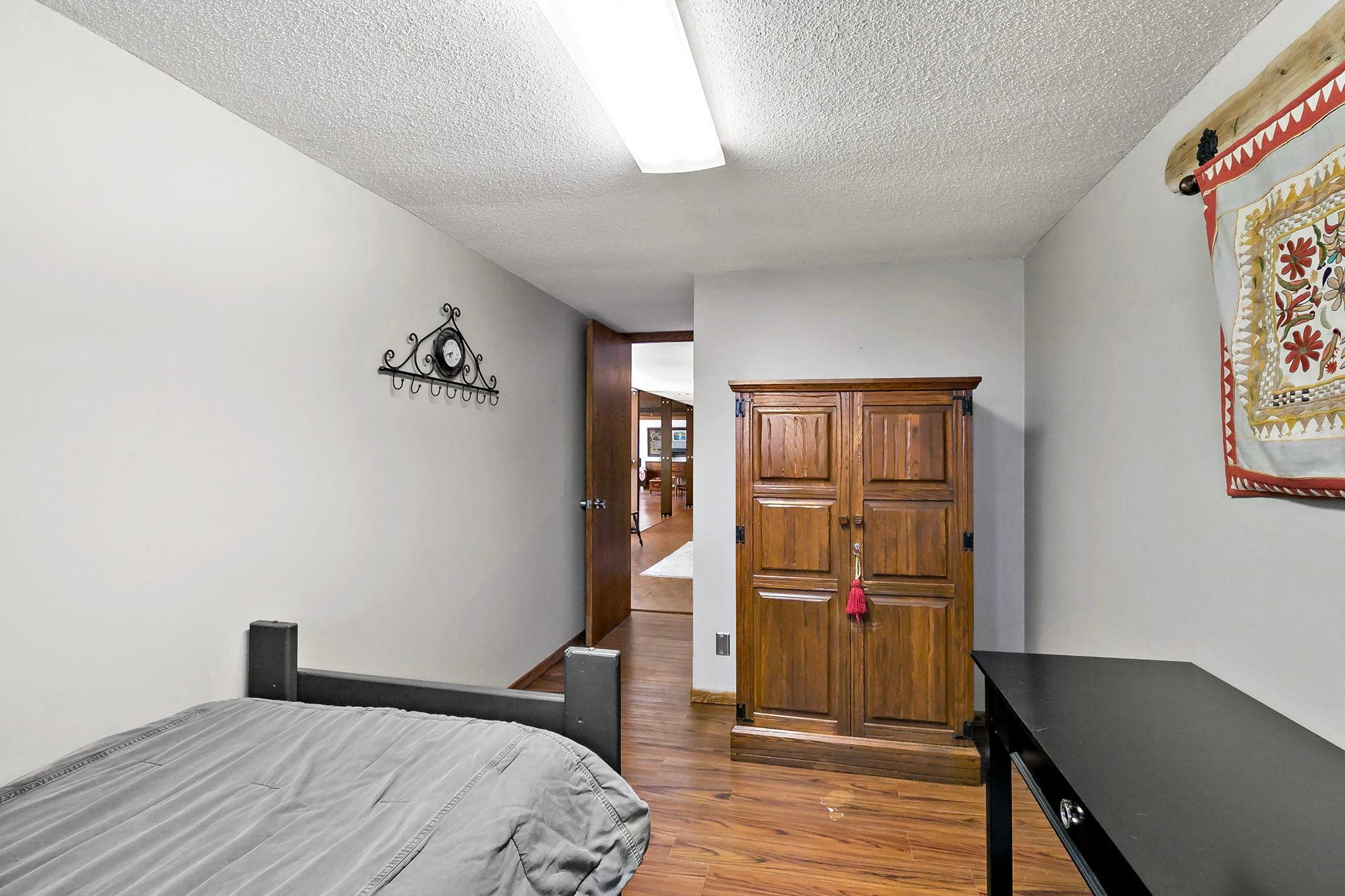 7481 Long Lake Rd, Willmar, MN