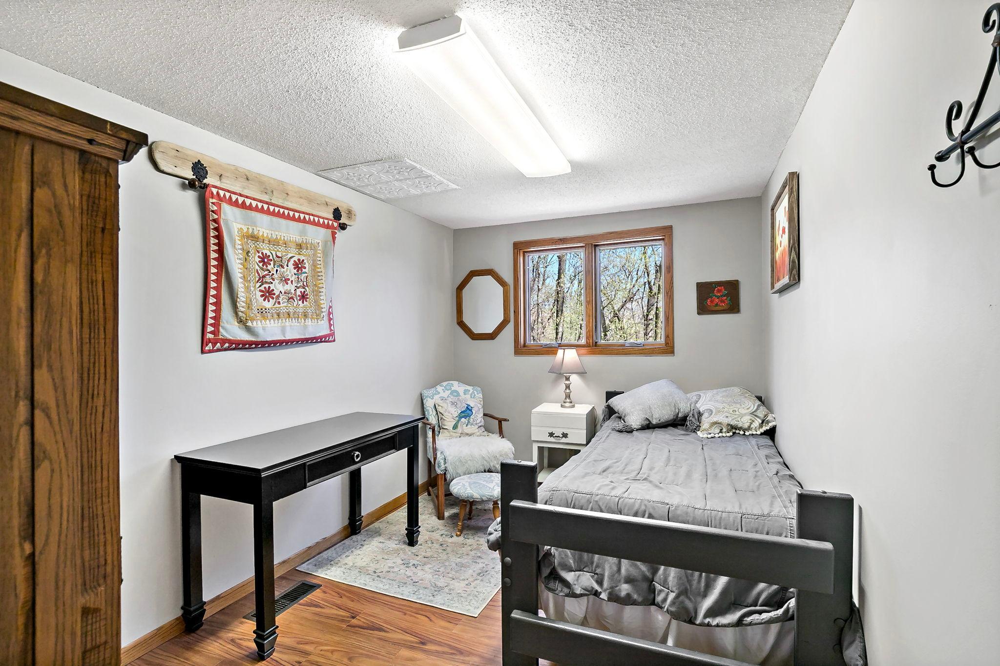 7481 Long Lake Rd, Willmar, MN