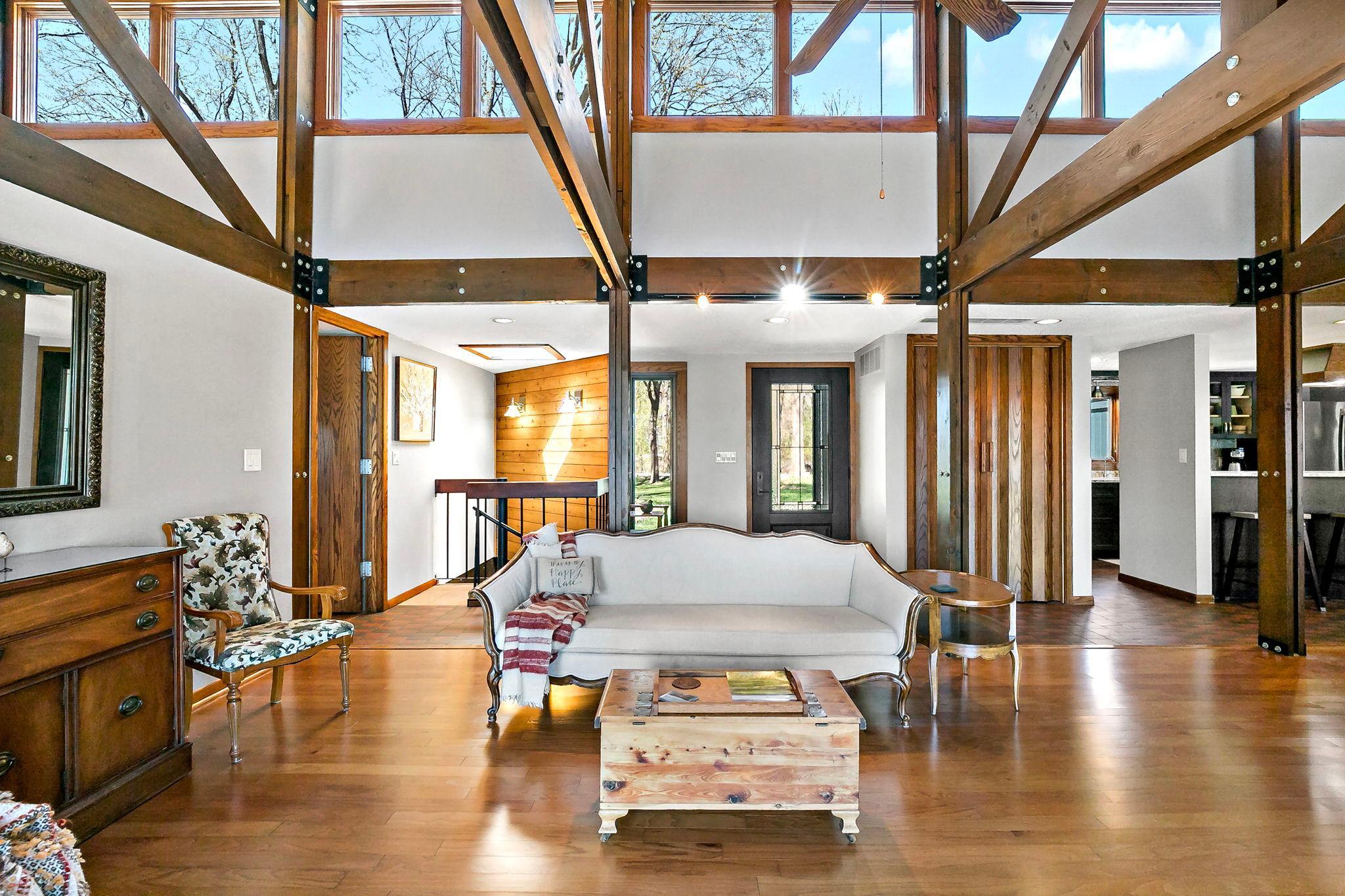 7481 Long Lake Rd, Willmar, MN