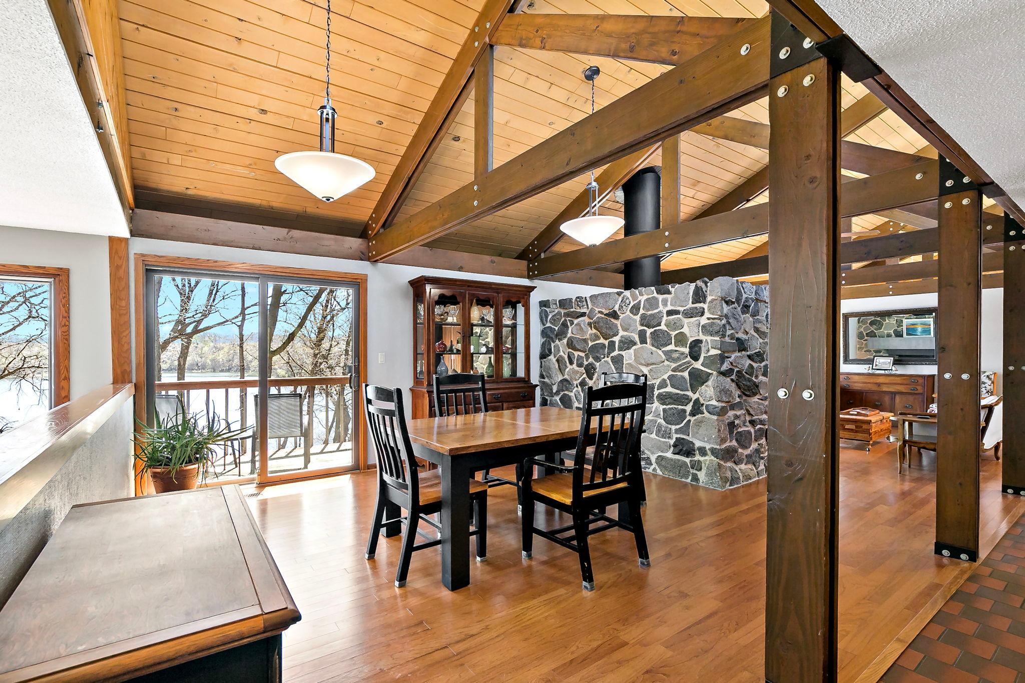 7481 Long Lake Rd, Willmar, MN