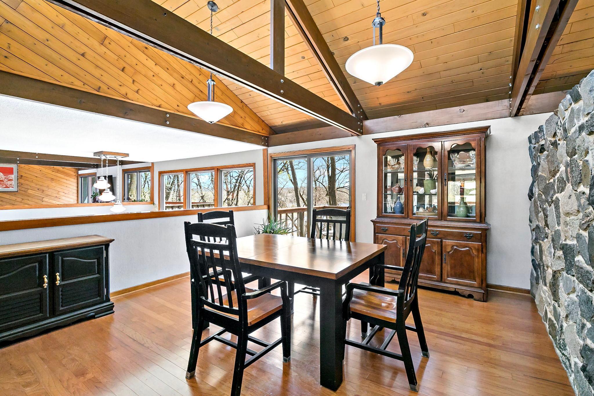 7481 Long Lake Rd, Willmar, MN