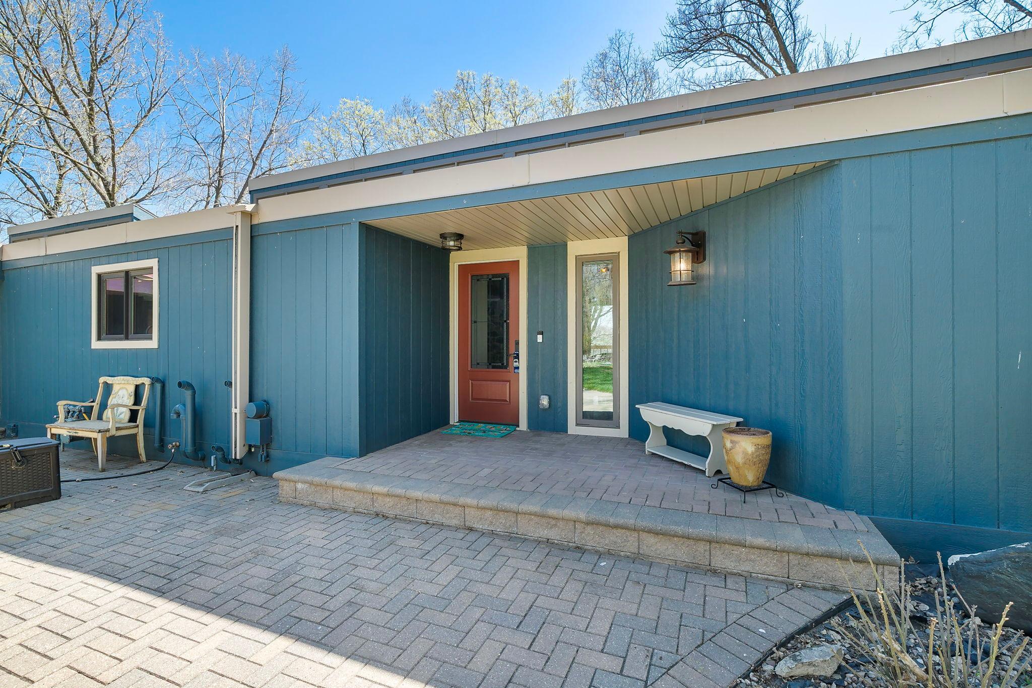 7481 Long Lake Rd, Willmar, MN