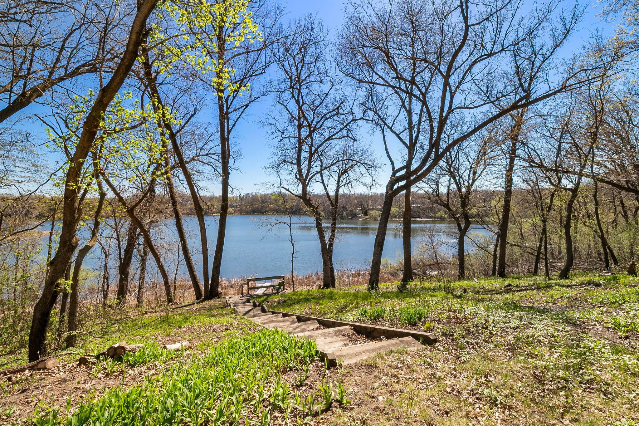 7481 Long Lake Rd, Willmar, MN