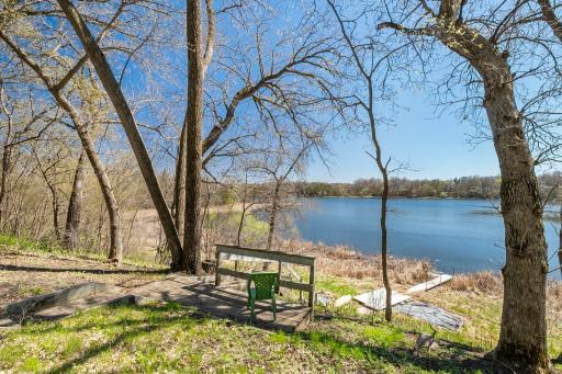 There are several seating areas along the way to the dock area. The 10 foot new aluminum dock(not yet put in for the season) has 2 kayak spaces and a seating area too.