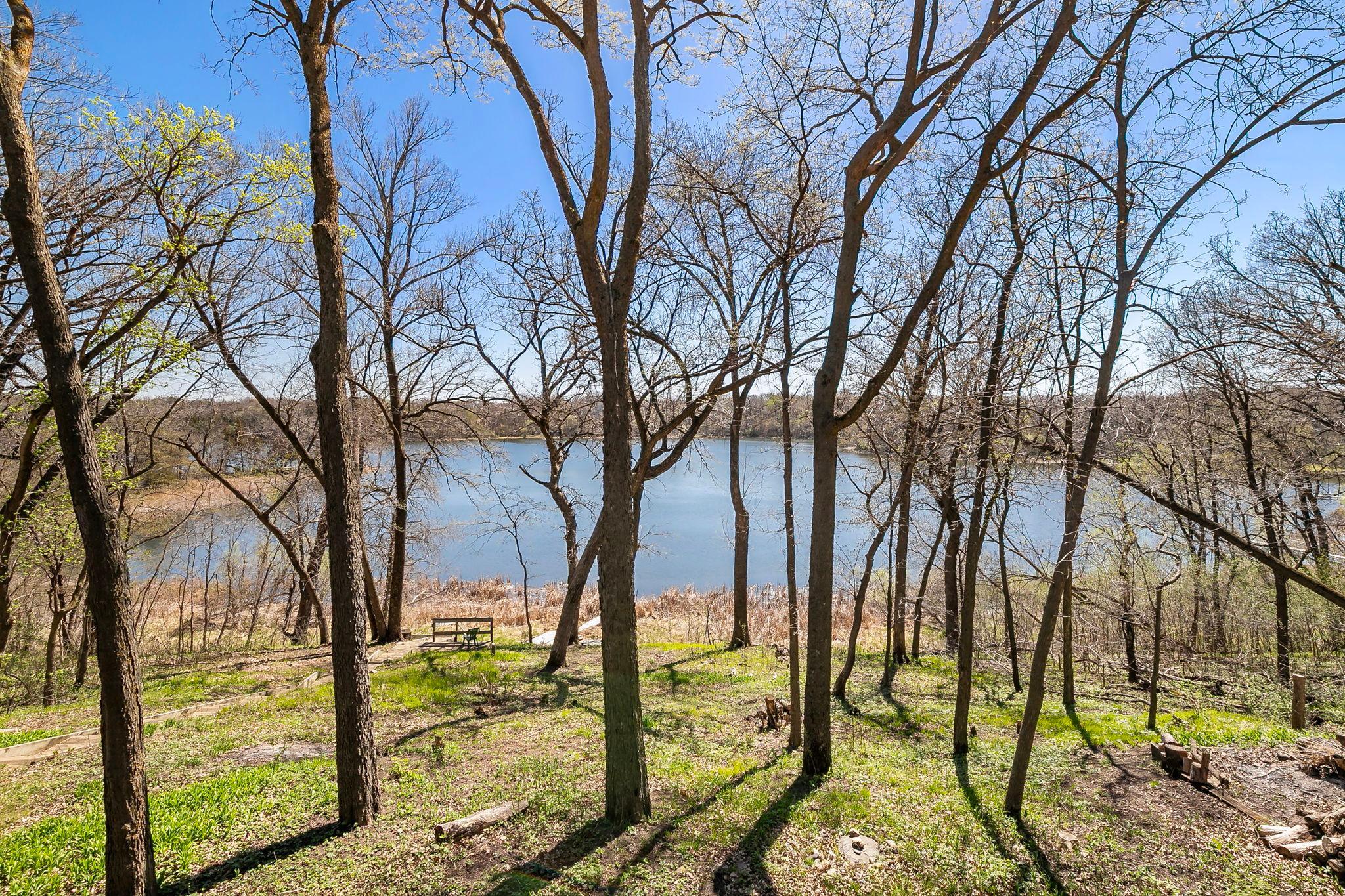 7481 Long Lake Rd, Willmar, MN