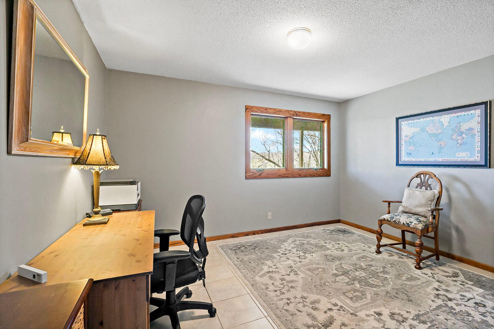 7481 Long Lake Rd, Willmar, MN