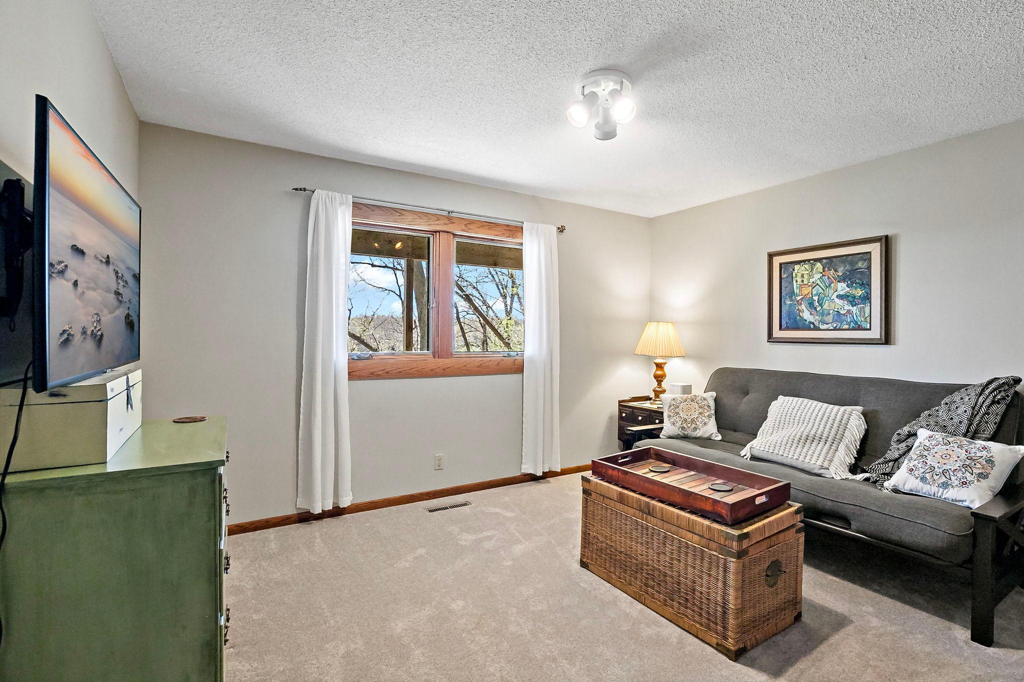 7481 Long Lake Rd, Willmar,MN