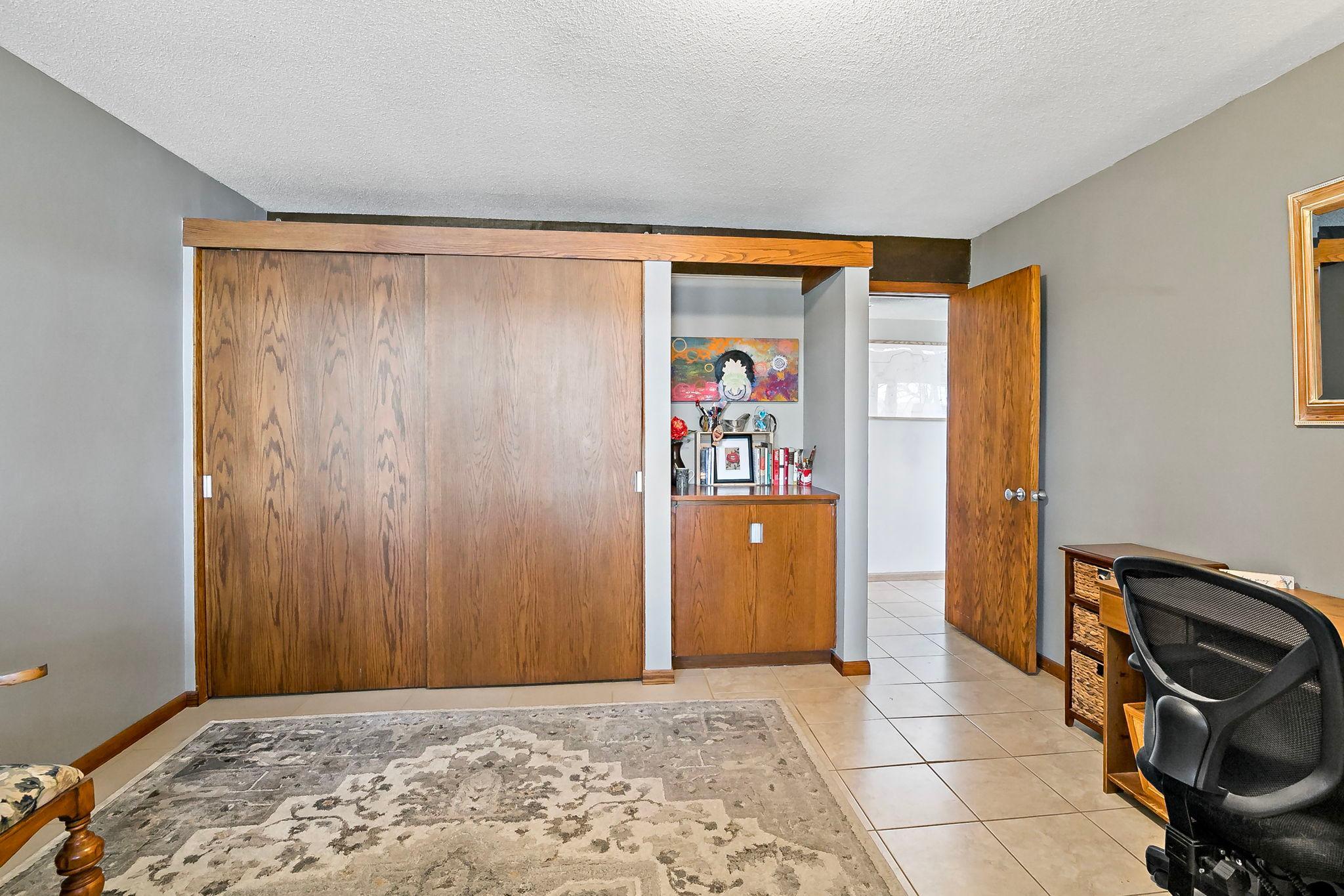 7481 Long Lake Rd, Willmar, MN