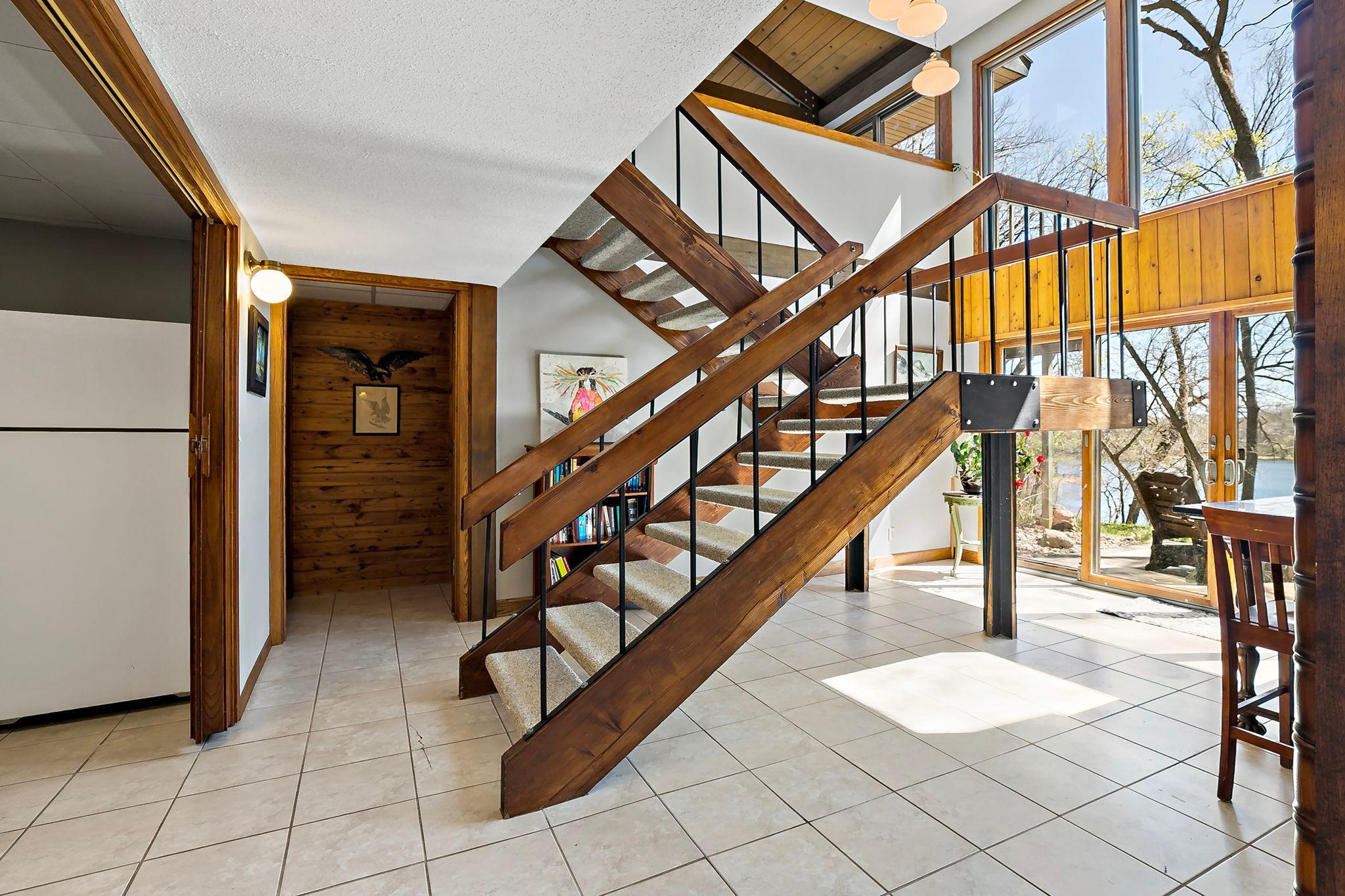 7481 Long Lake Rd, Willmar, MN