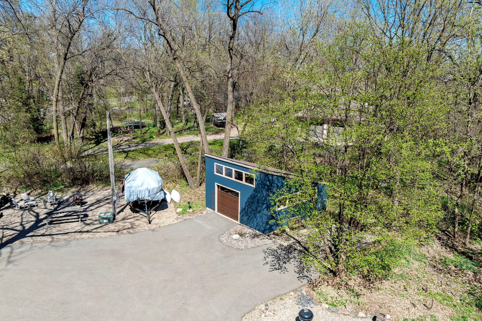 7481 Long Lake Rd, Willmar, MN