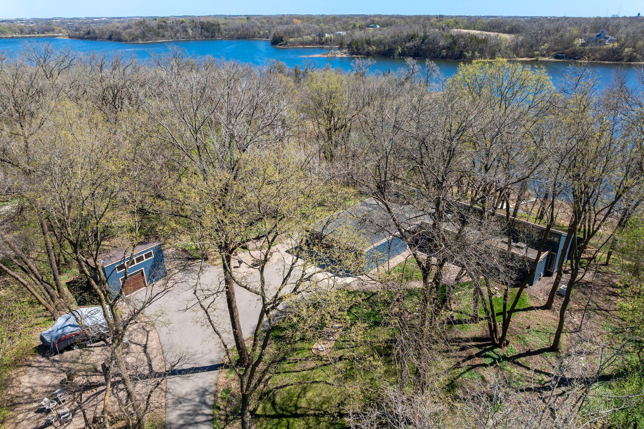 7481 Long Lake Rd, Willmar, MN