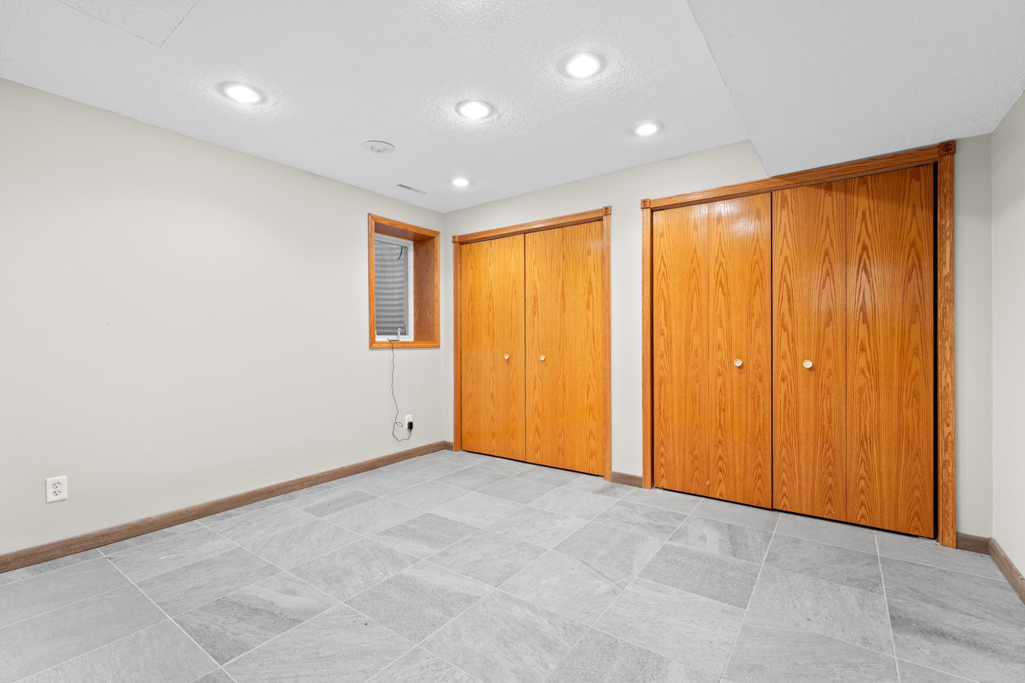 5th Bedroom/Office Basement