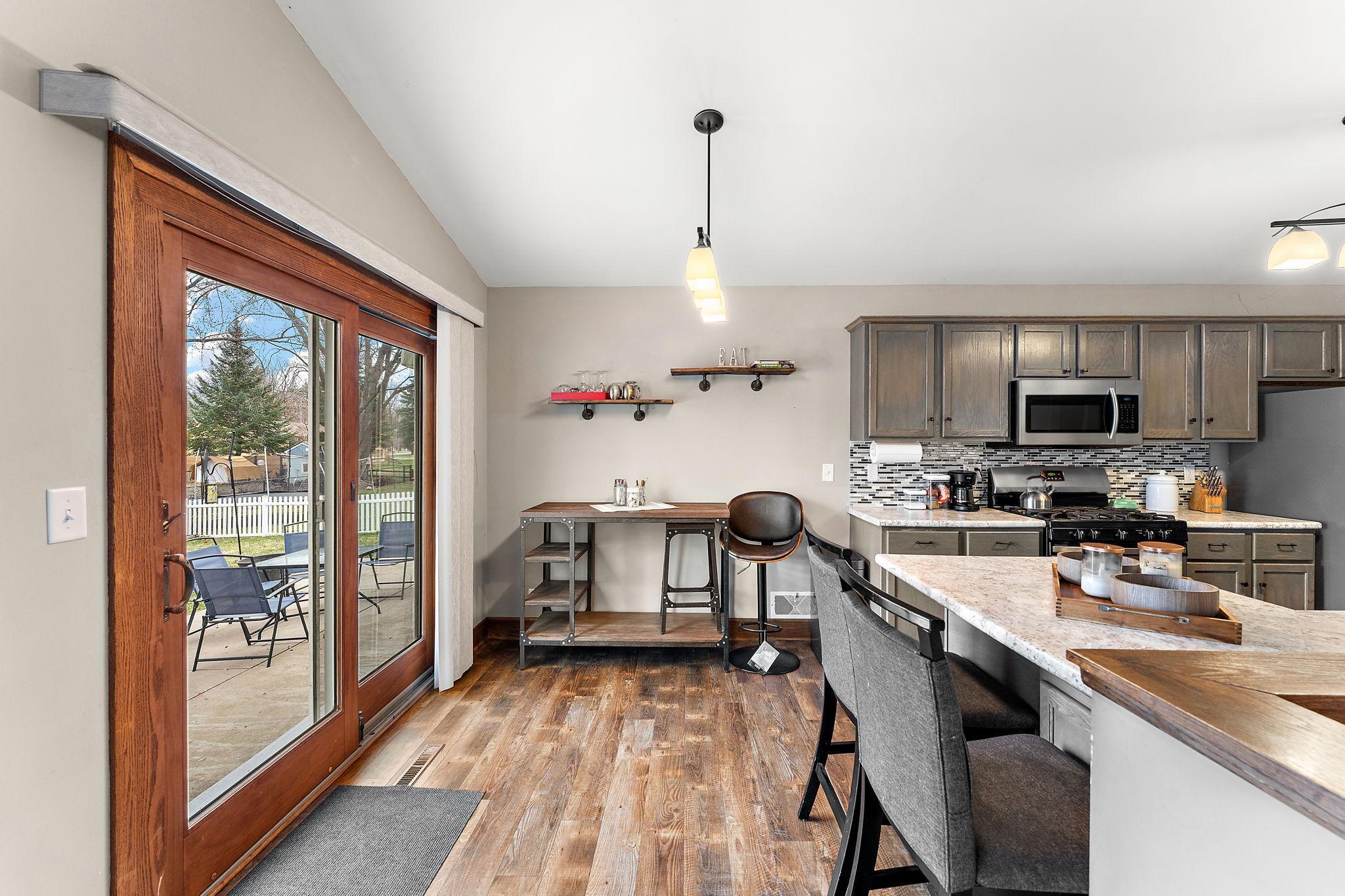 Easy access to fenced in back yard