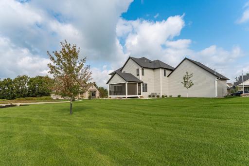 2764 Scenic Point Drive SW, Rochester, MN 55902