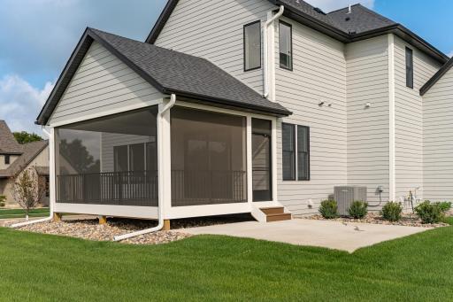 2764 Scenic Point Drive SW, Rochester, MN 55902
