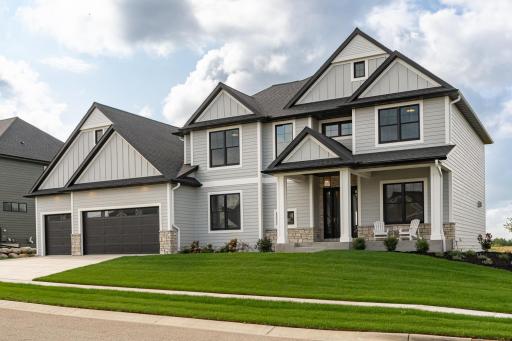 2764 Scenic Point Drive SW, Rochester, MN 55902