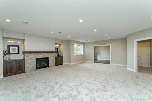 2764 Scenic Point Drive SW, Rochester, MN 55902