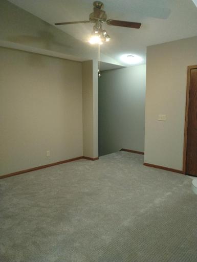 1027 Pond View Court, Saint Paul, MN 55127