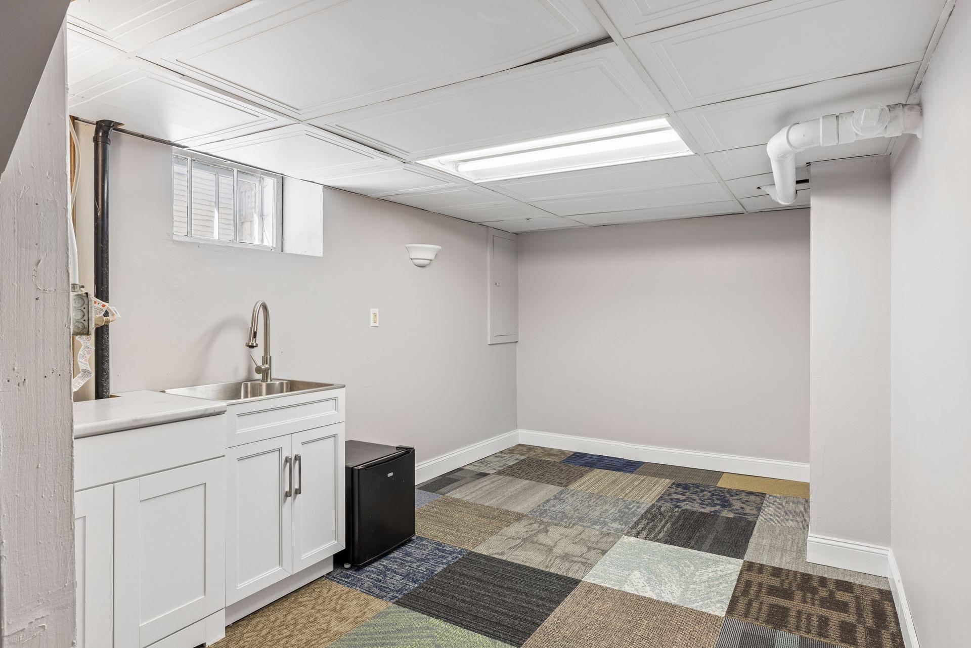 LL former laundry area - Hook-ups available