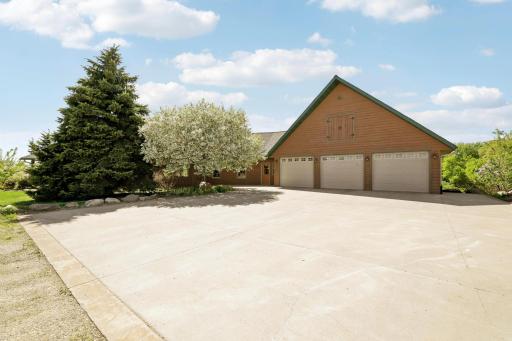 28983 320th Ave Way, Red Wing, MN 55066