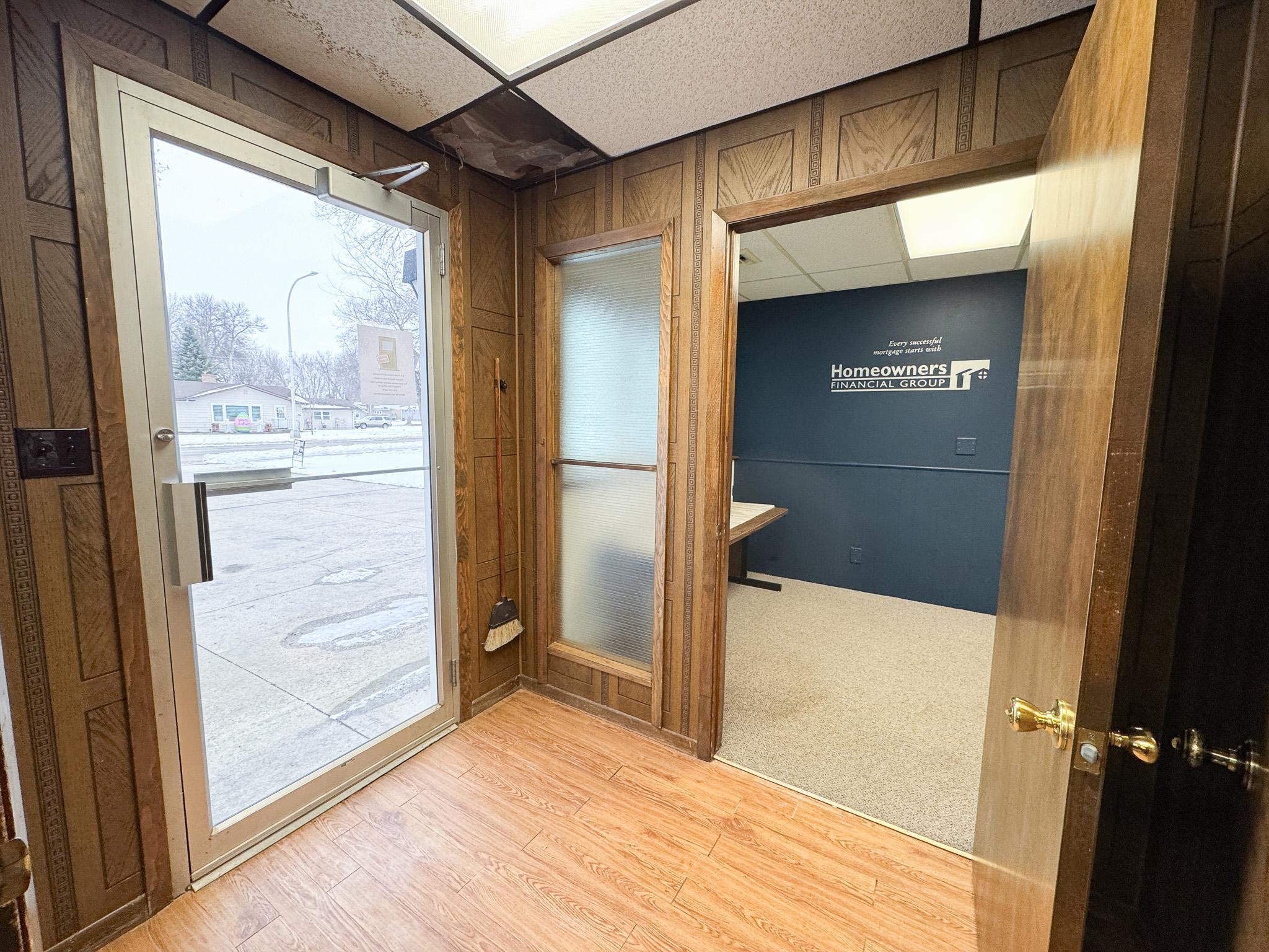 Entryway.jpg