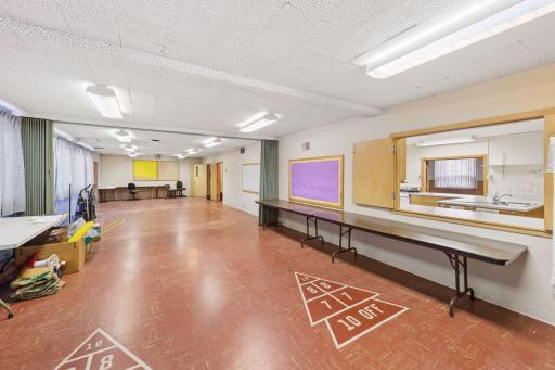 5827 Humboldt Avenue N, Minneapolis, MN 55430