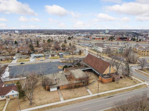 5827 Humboldt Avenue N, Minneapolis, MN 55430