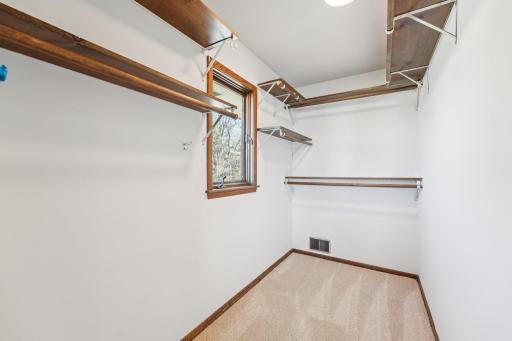 62-web-or-mls-Crystal Lake Blvd-S1704-062.jpg