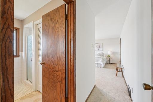 31-web-or-mls-Crystal Lake Blvd-S1704-031.jpg