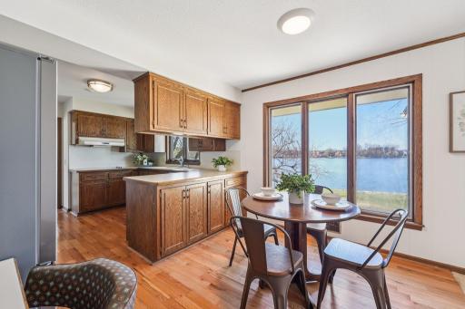 17-web-or-mls-Crystal Lake Blvd-S1704-017.jpg