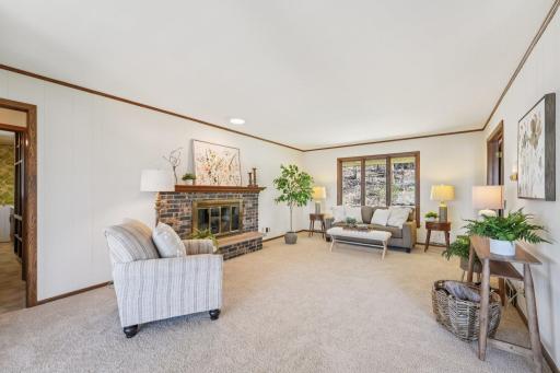 12-web-or-mls-Crystal Lake Blvd-S1704-012.jpg