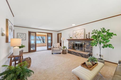 9-web-or-mls-Crystal Lake Blvd-S1704-009.jpg