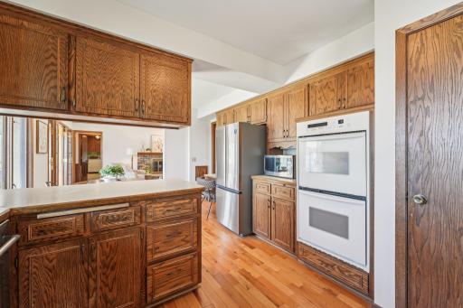 25-web-or-mls-Crystal Lake Blvd-S1704-025.jpg