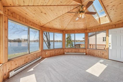 58-web-or-mls-Crystal Lake Blvd-S1704-058.jpg