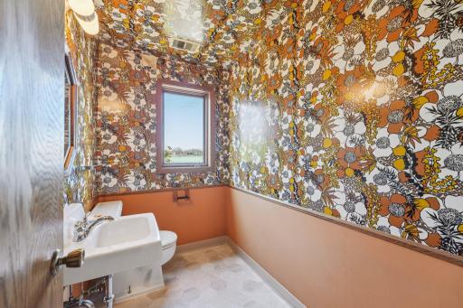 55-web-or-mls-Crystal Lake Blvd-S1704-055.jpg