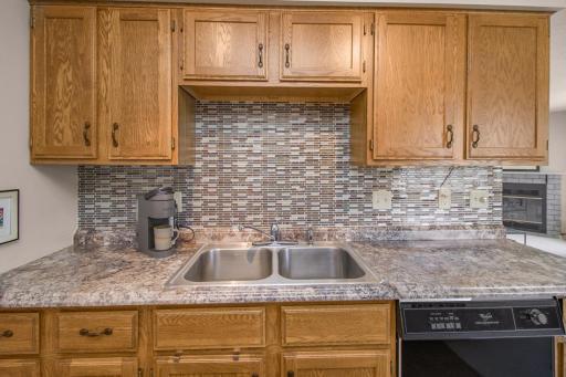 967 104th Lane NW, Coon Rapids, MN 55433