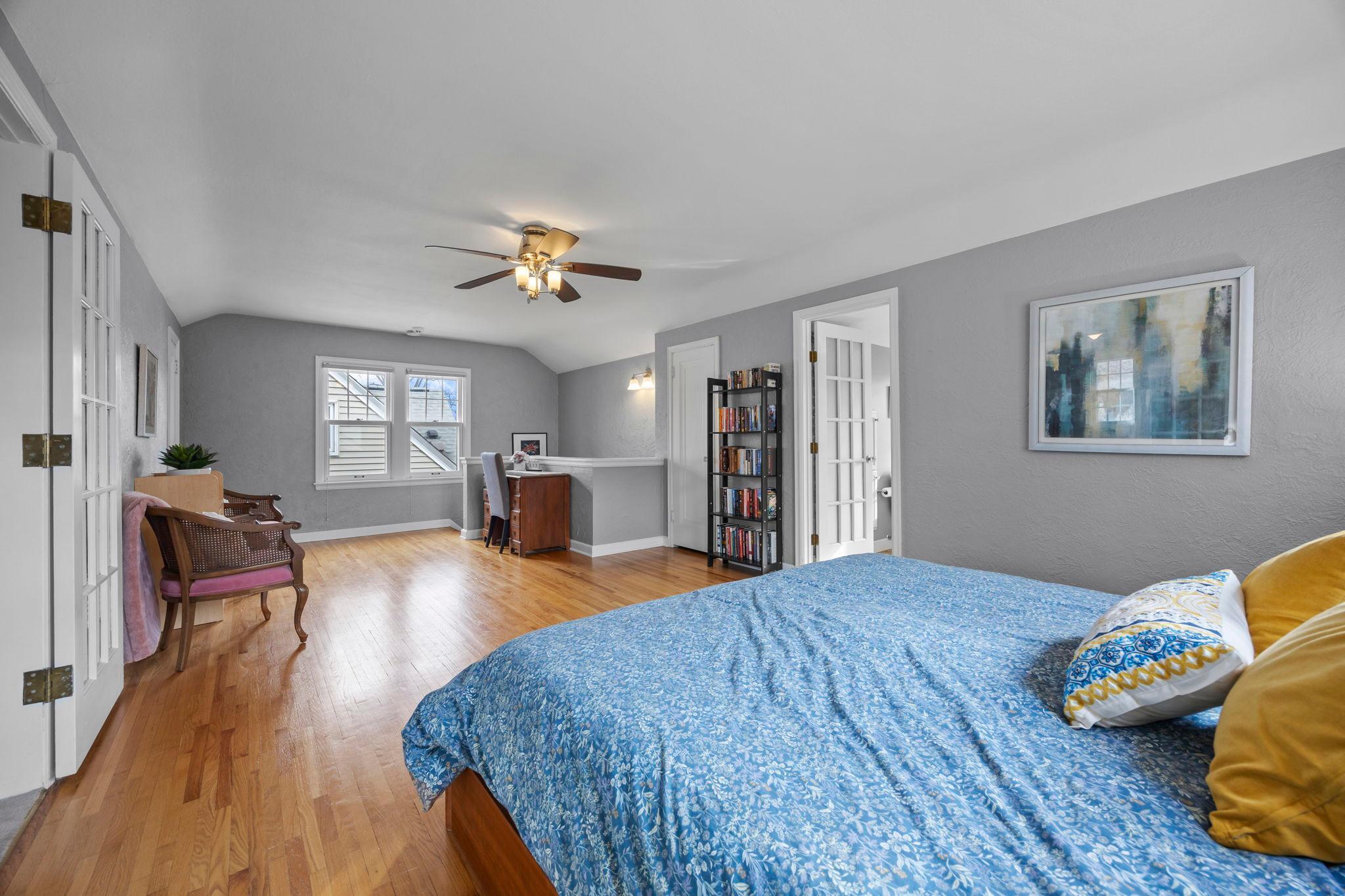 Huge primary bedroom