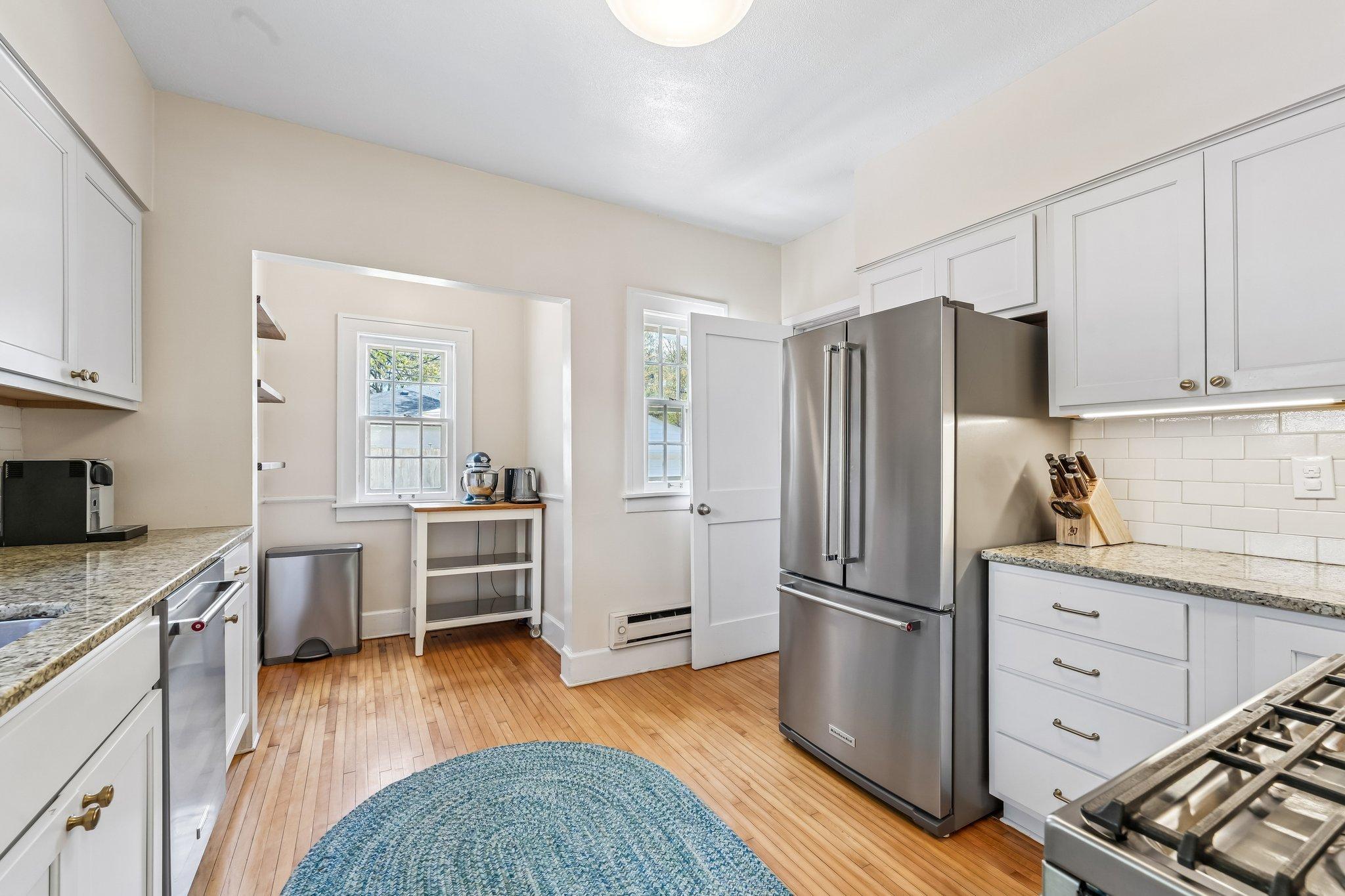 Stainless appliances