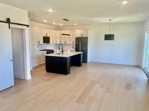 4550 Savanna Trail, Chaska, MN 55318