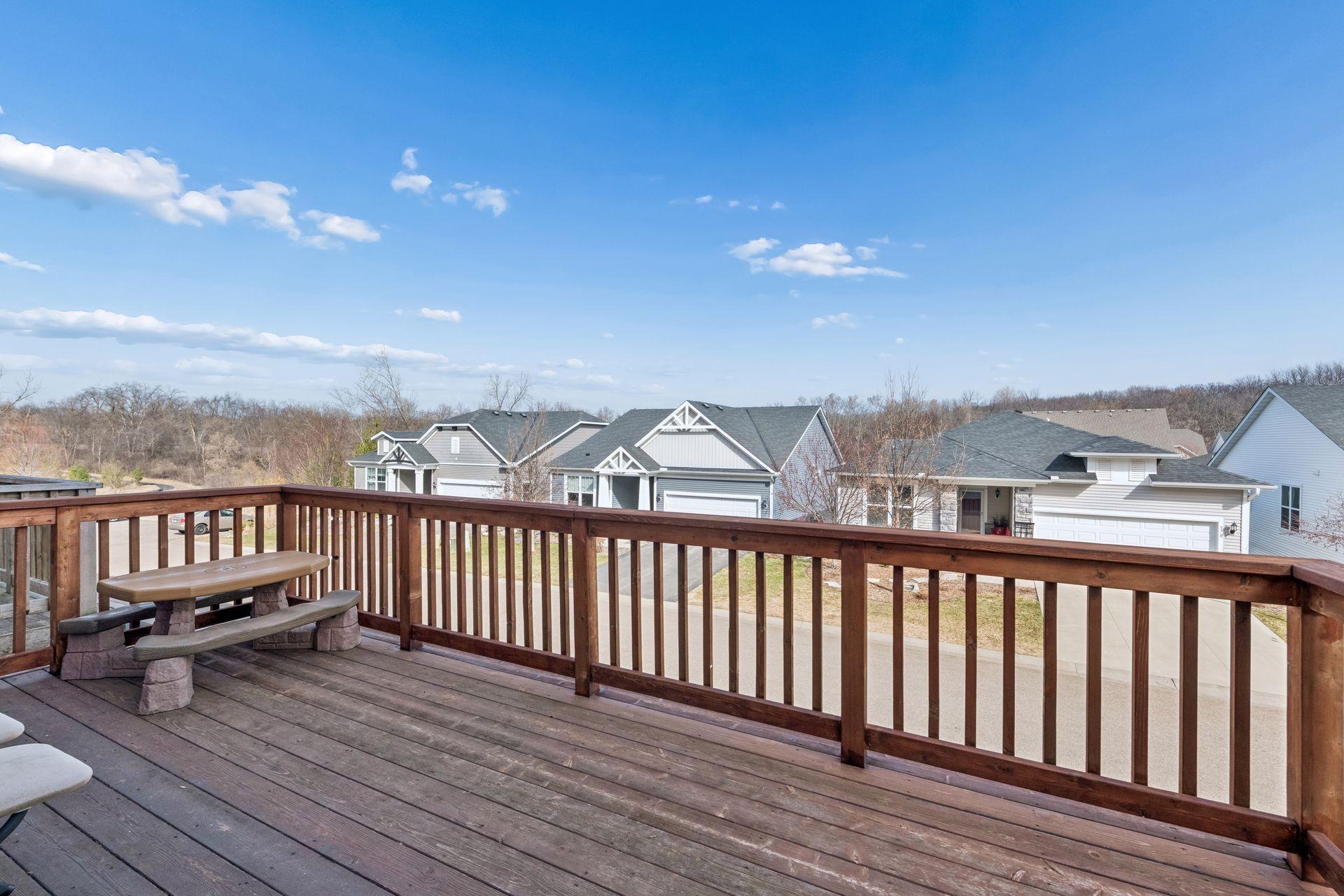 Nicely-sized deck with great views!