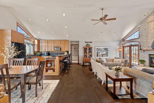 Tasteful decor through-out