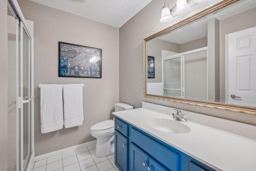 925 Queensland Lane N, Plymouth, MN 55447