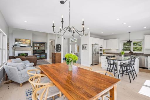 925 Queensland Lane N, Plymouth, MN 55447