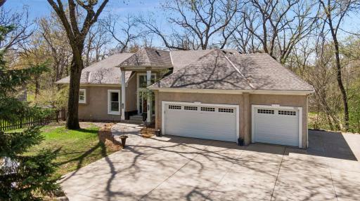 925 Queensland Lane N, Plymouth, MN 55447