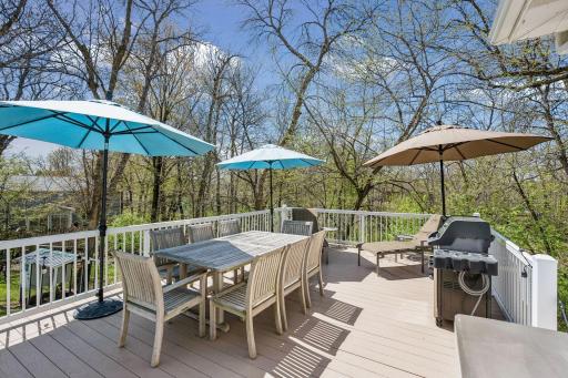925 Queensland Lane N, Plymouth, MN 55447