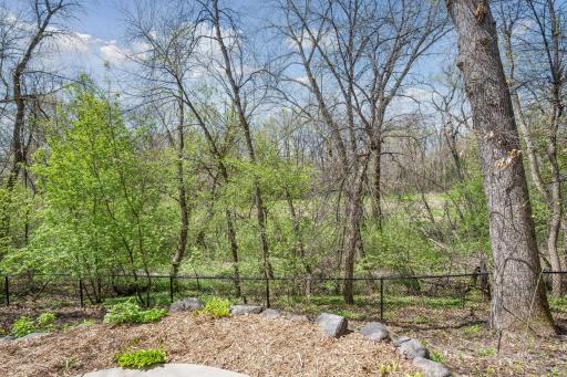 925 Queensland Lane N, Plymouth, MN 55447